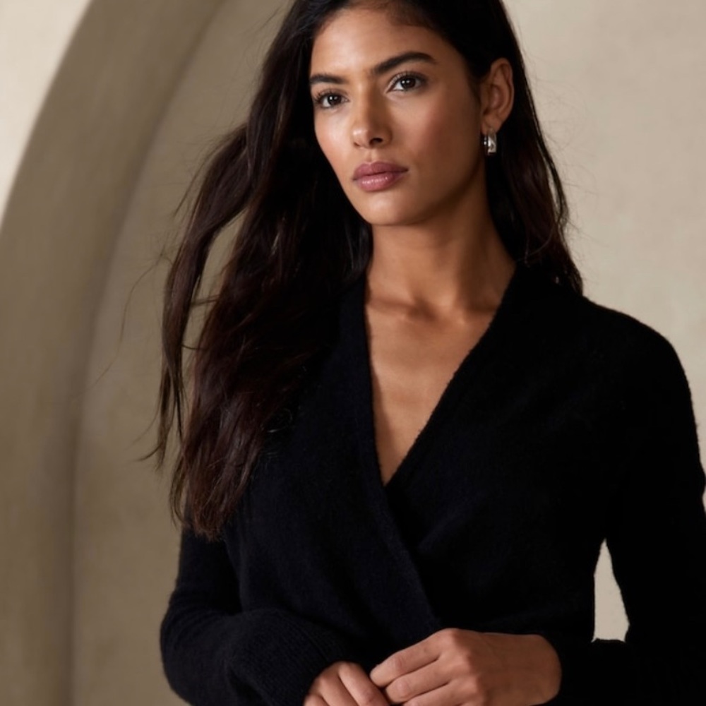 Banana Republic, NWT, Aire Front-Wrap Sweater, Black, Size Small